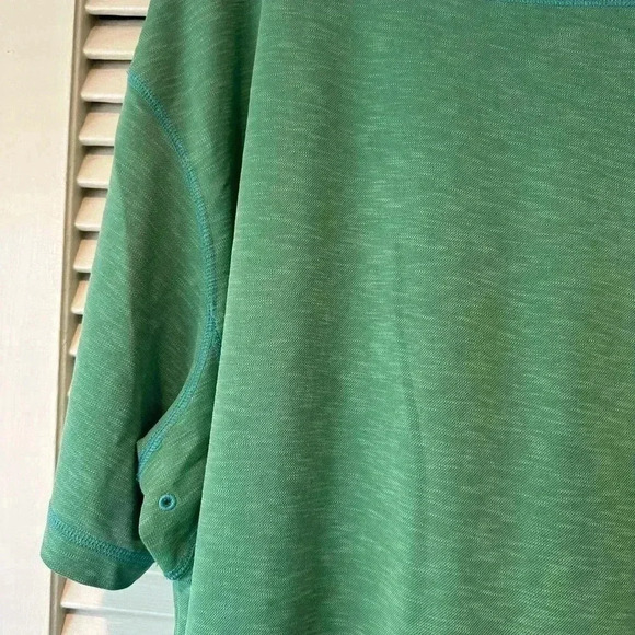 Tommy Bahama Short Sleeve Shirt with Contrast Stitching in XXL - Picture 6 of 7